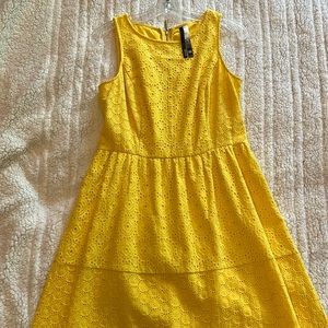 Kensie yellow eyelet sundress; zippered back; size Medium